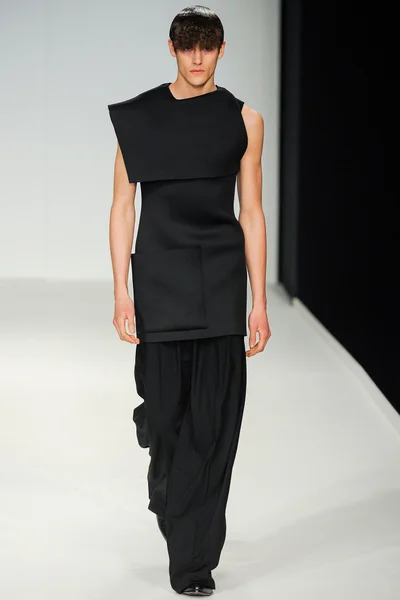 Look 24